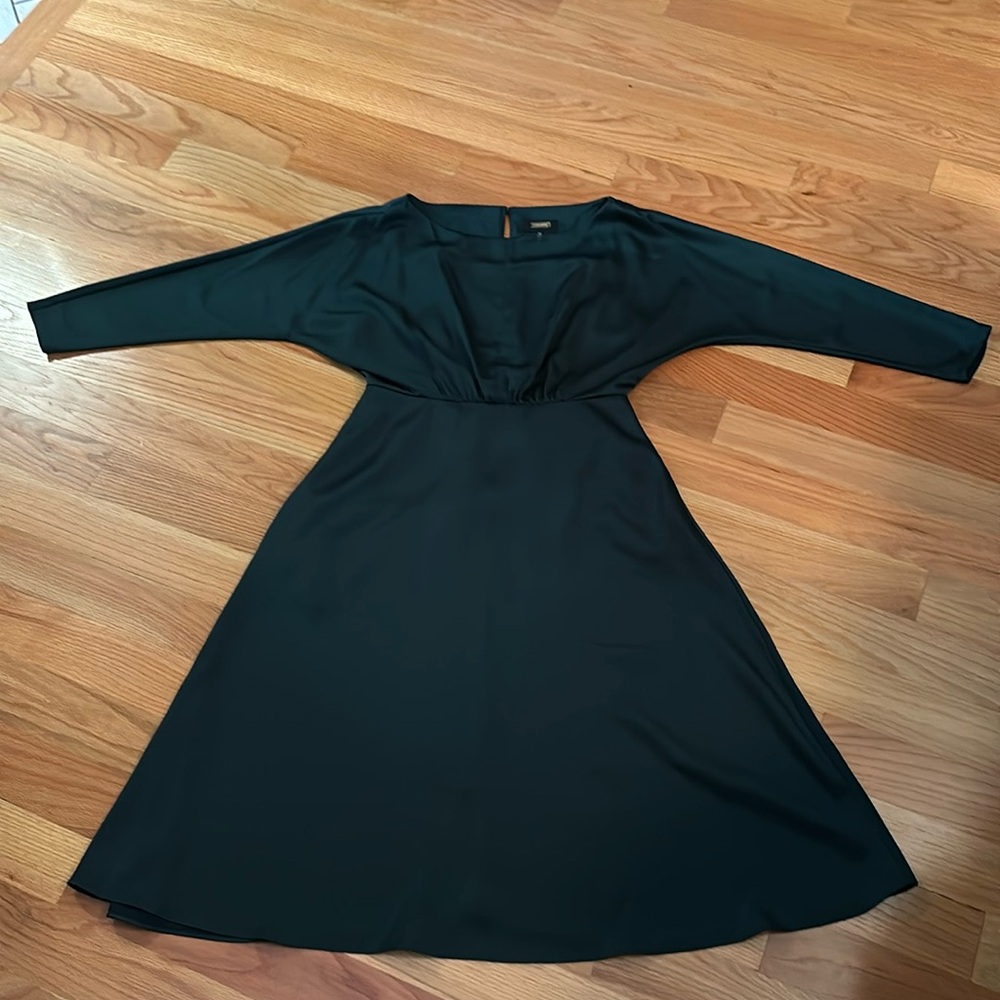 Alexia Admor below the knee forest green dress. Size 10